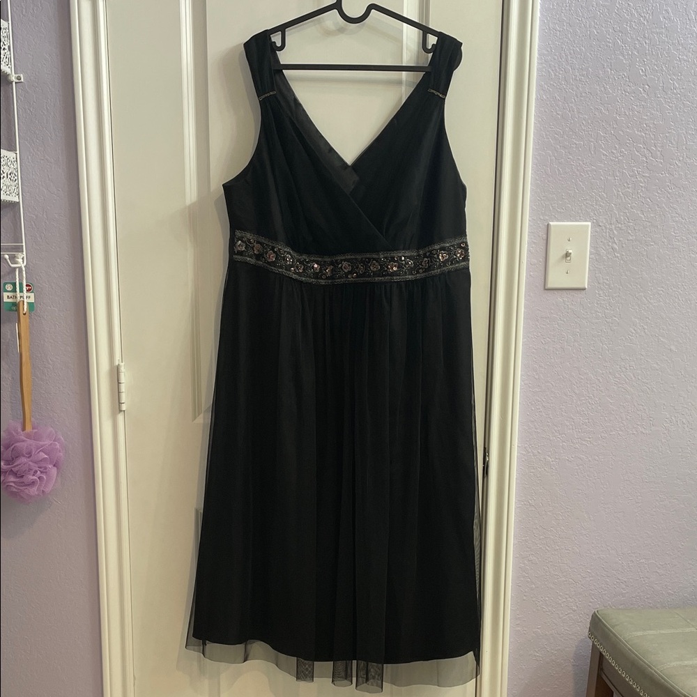 Robbie Bee Black Midi Dress with Embellished Waist